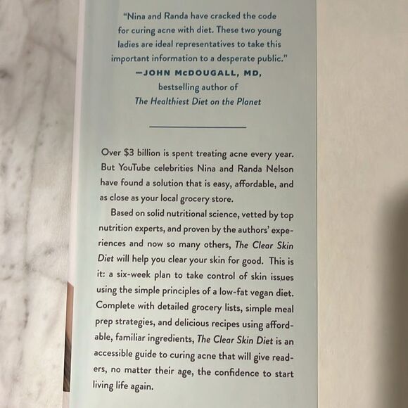 THE CLEAR SKIN DIET THE SIX- WEEK PROGRAM FOR BEAUTIFUL SKIN - Picture 2 of 3